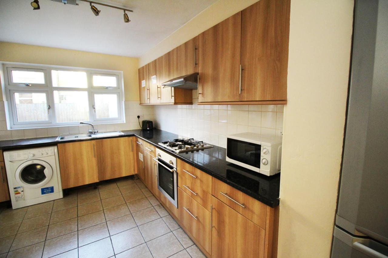 Flexistay Tooting Studios Лондон Экстерьер фото